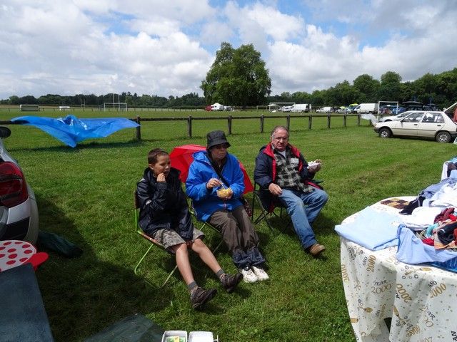 Vide grenier 2014 (36).jpg